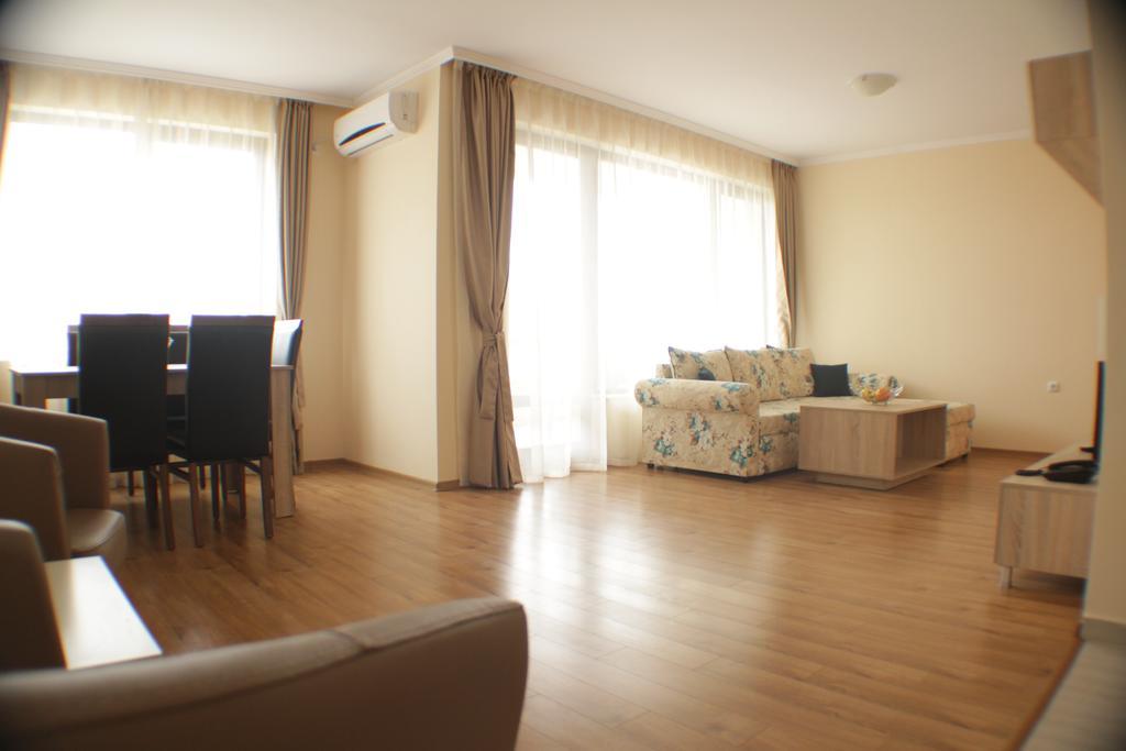 Aria Complex Aparthotel สวิติ วลัส ภายนอก รูปภาพ